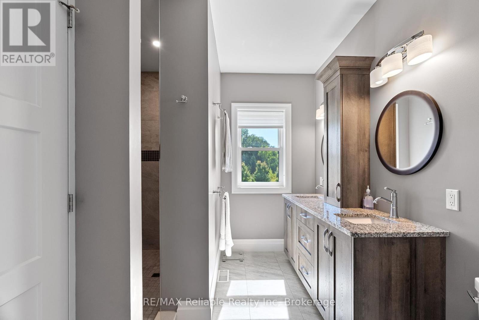 4 Fawn Creek Lane, Bluewater, Ontario  N0M 1G0 - Photo 22 - X12416982