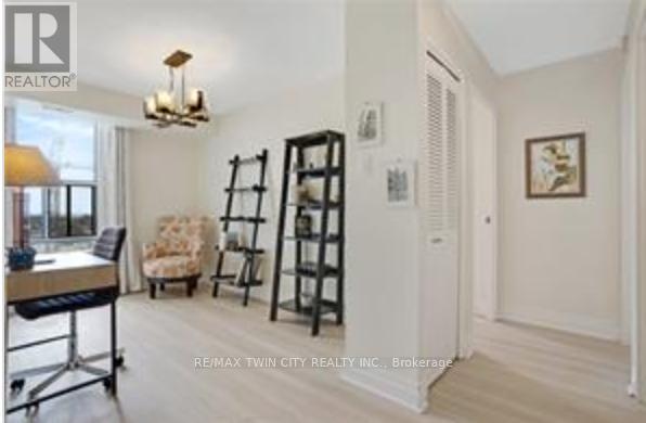1104 - 81 Church Street, Kitchener, Ontario  N2G 4M1 - Photo 12 - X12416949