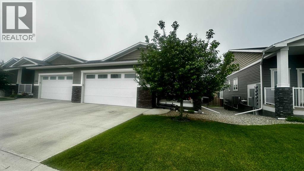 Property at 3, 310 Northlander Bend W image 1