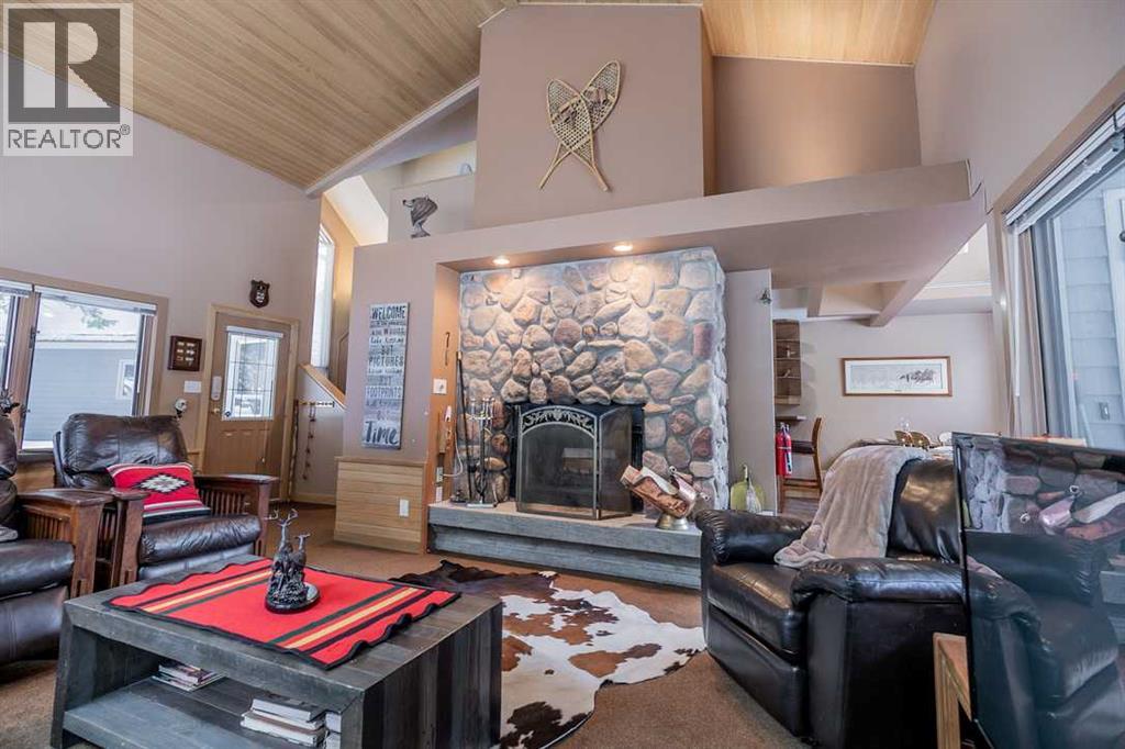 107 Mount View, Waterton Park, Alberta  T0K 2M0 - Photo 7 - A2246355