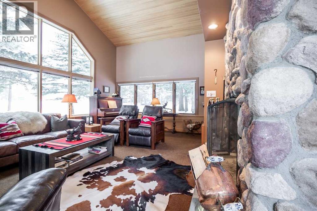 107 Mount View, Waterton Park, Alberta  T0K 2M0 - Photo 8 - A2246355