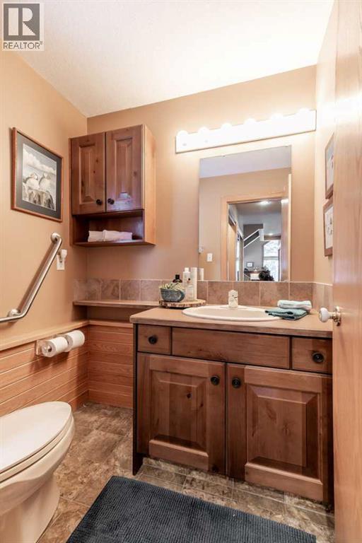 107 Mount View, Waterton Park, Alberta  T0K 2M0 - Photo 21 - A2246355
