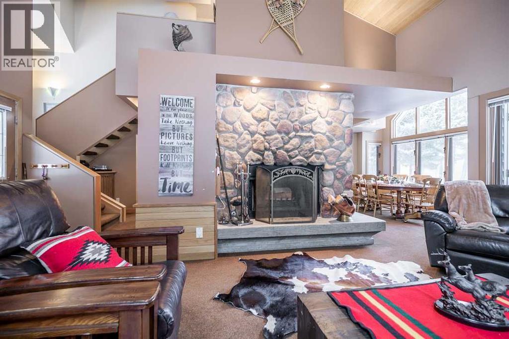 107 Mount View, Waterton Park, Alberta  T0K 2M0 - Photo 6 - A2246355