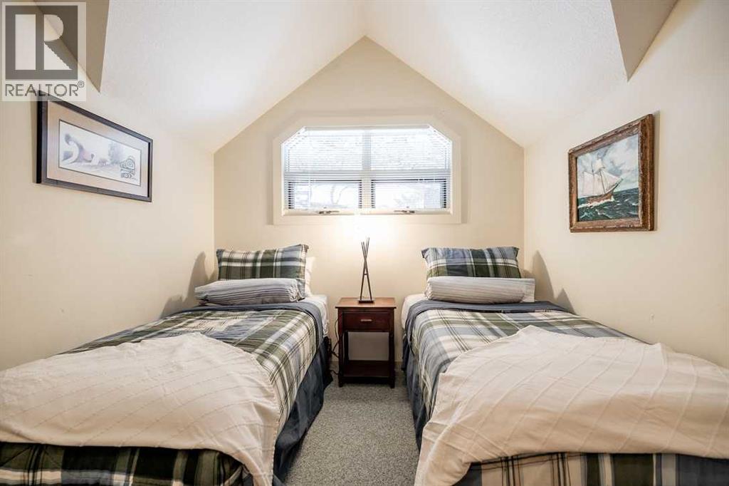 107 Mount View, Waterton Park, Alberta  T0K 2M0 - Photo 28 - A2246355