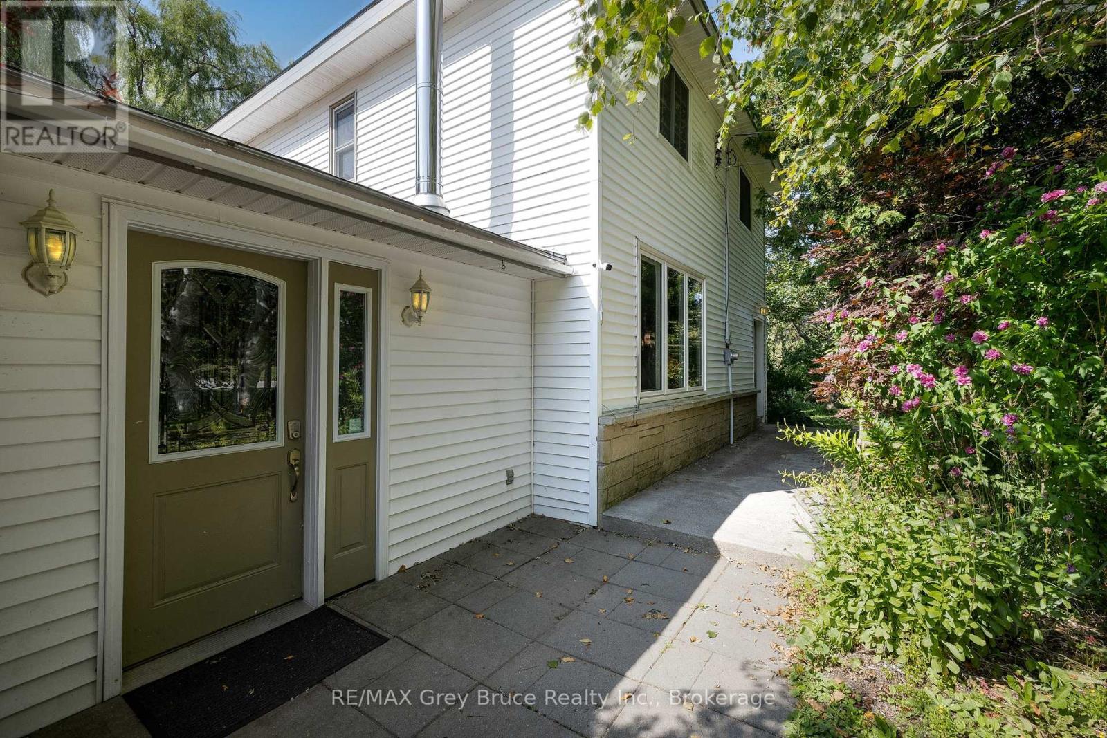 7011 Highway 6, Northern Bruce Peninsula, Ontario  N0H 2R0 - Photo 7 - X12413523