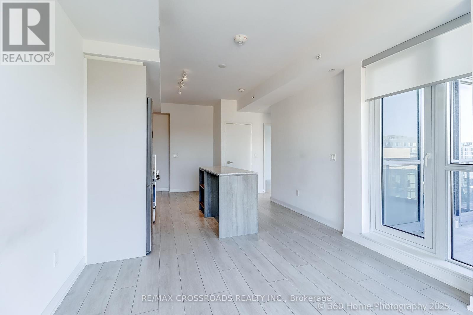 1306 - 31 Tippett Road, Toronto (Clanton Park), Ontario  M3H 0C8 - Photo 18 - C12413505