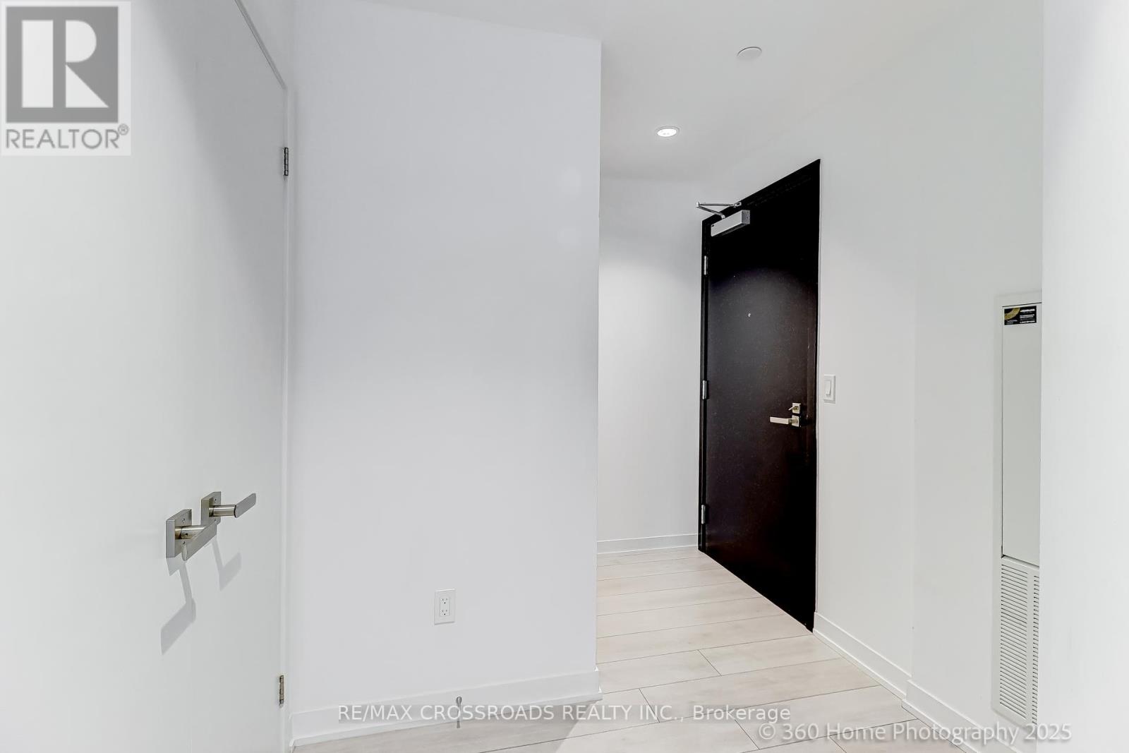 1306 - 31 Tippett Road, Toronto (Clanton Park), Ontario  M3H 0C8 - Photo 27 - C12413505