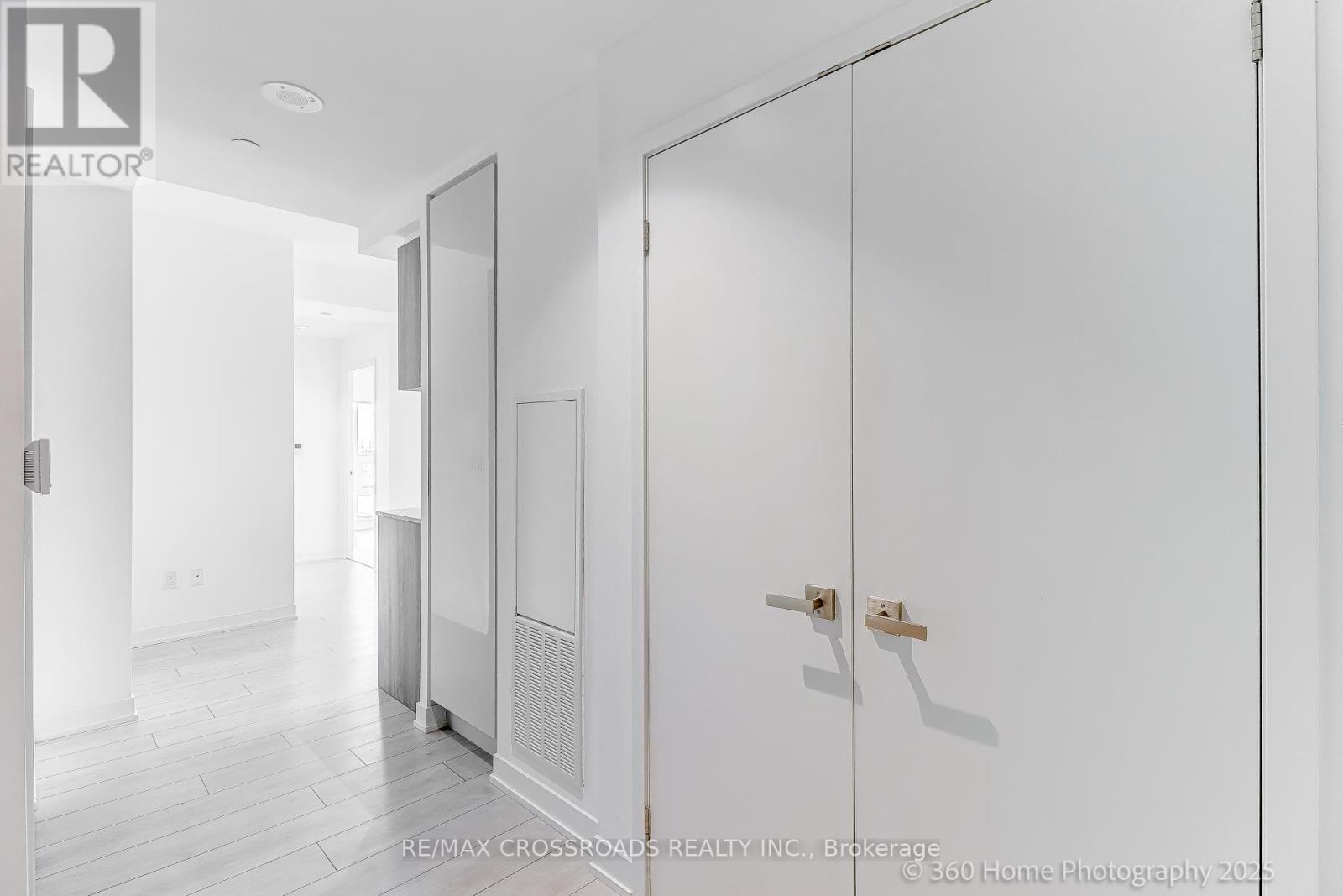 1306 - 31 Tippett Road, Toronto (Clanton Park), Ontario  M3H 0C8 - Photo 28 - C12413505