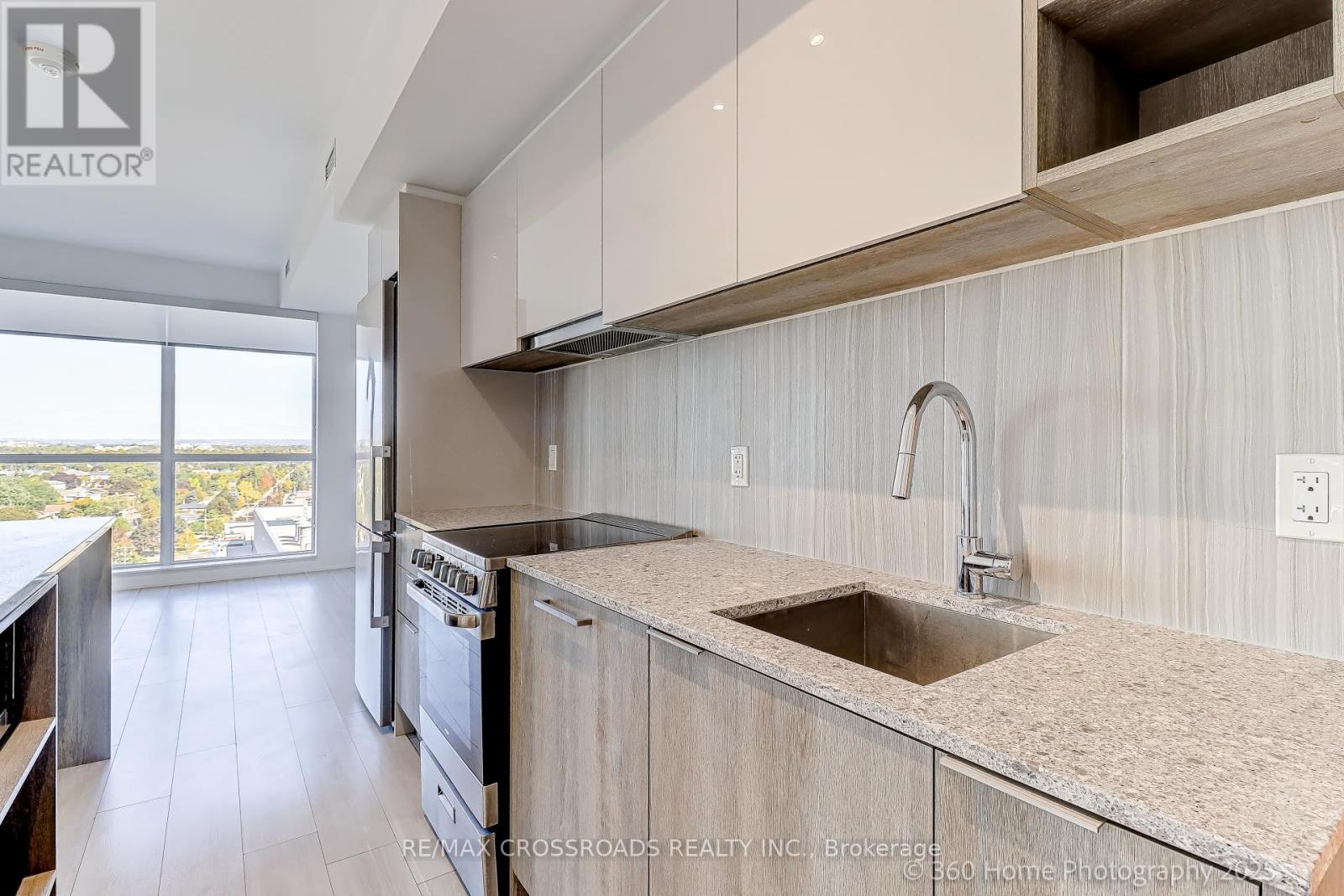 1306 - 31 Tippett Road, Toronto (Clanton Park), Ontario  M3H 0C8 - Photo 8 - C12413505