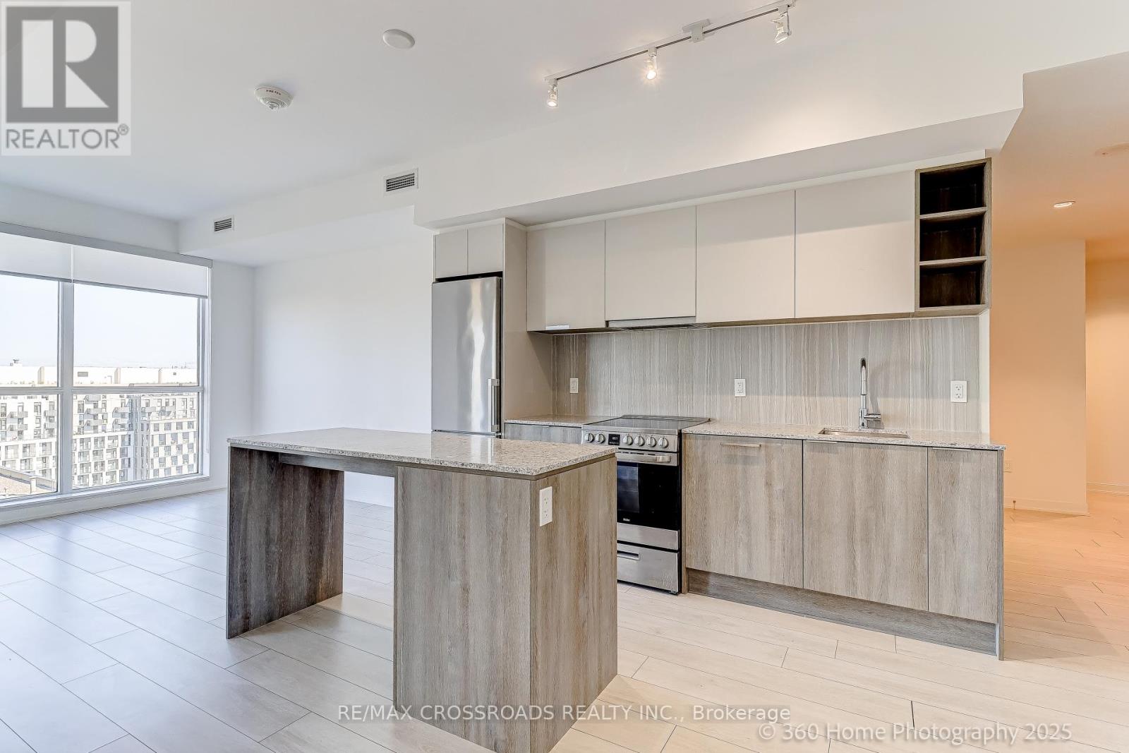 1306 - 31 Tippett Road, Toronto (Clanton Park), Ontario  M3H 0C8 - Photo 9 - C12413505