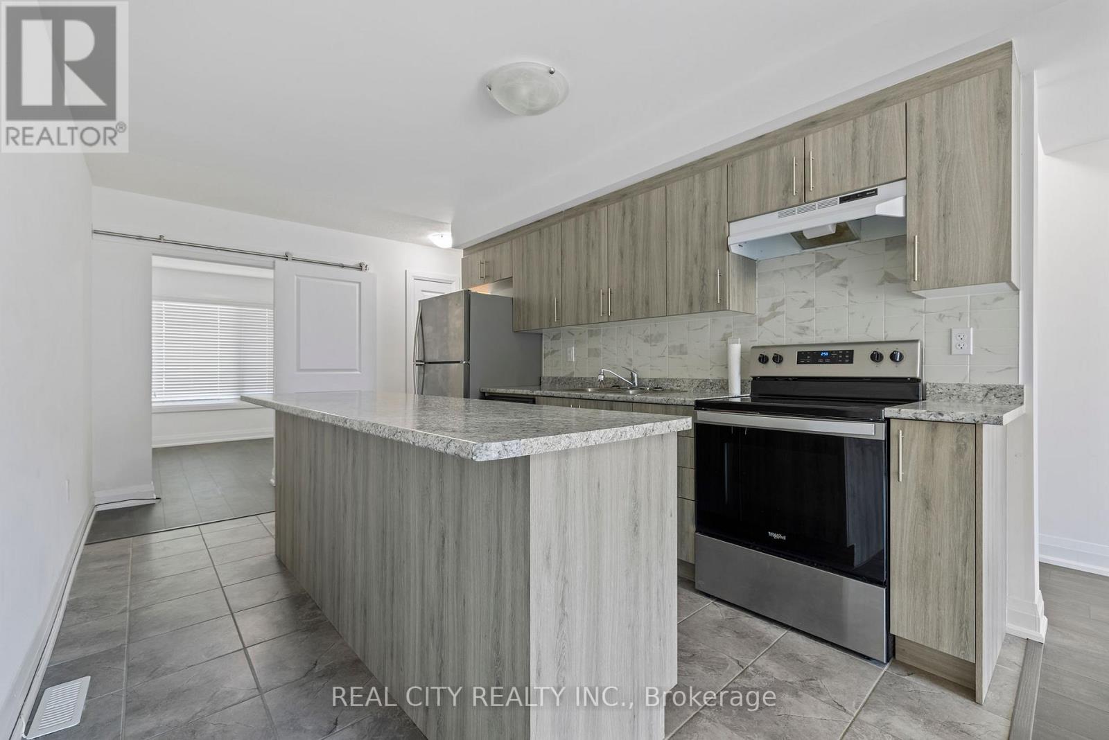 63 Andean Lane, Barrie, Ontario  L9J 0J4 - Photo 17 - S12415255