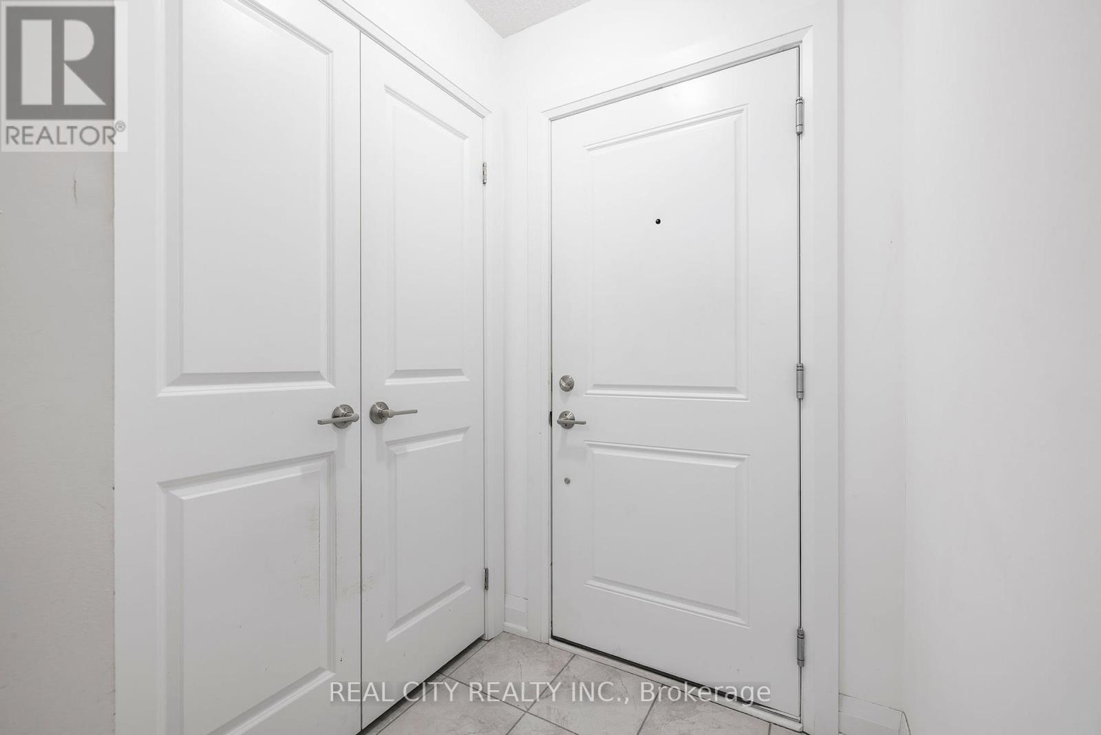 63 Andean Lane, Barrie, Ontario  L9J 0J4 - Photo 5 - S12415255