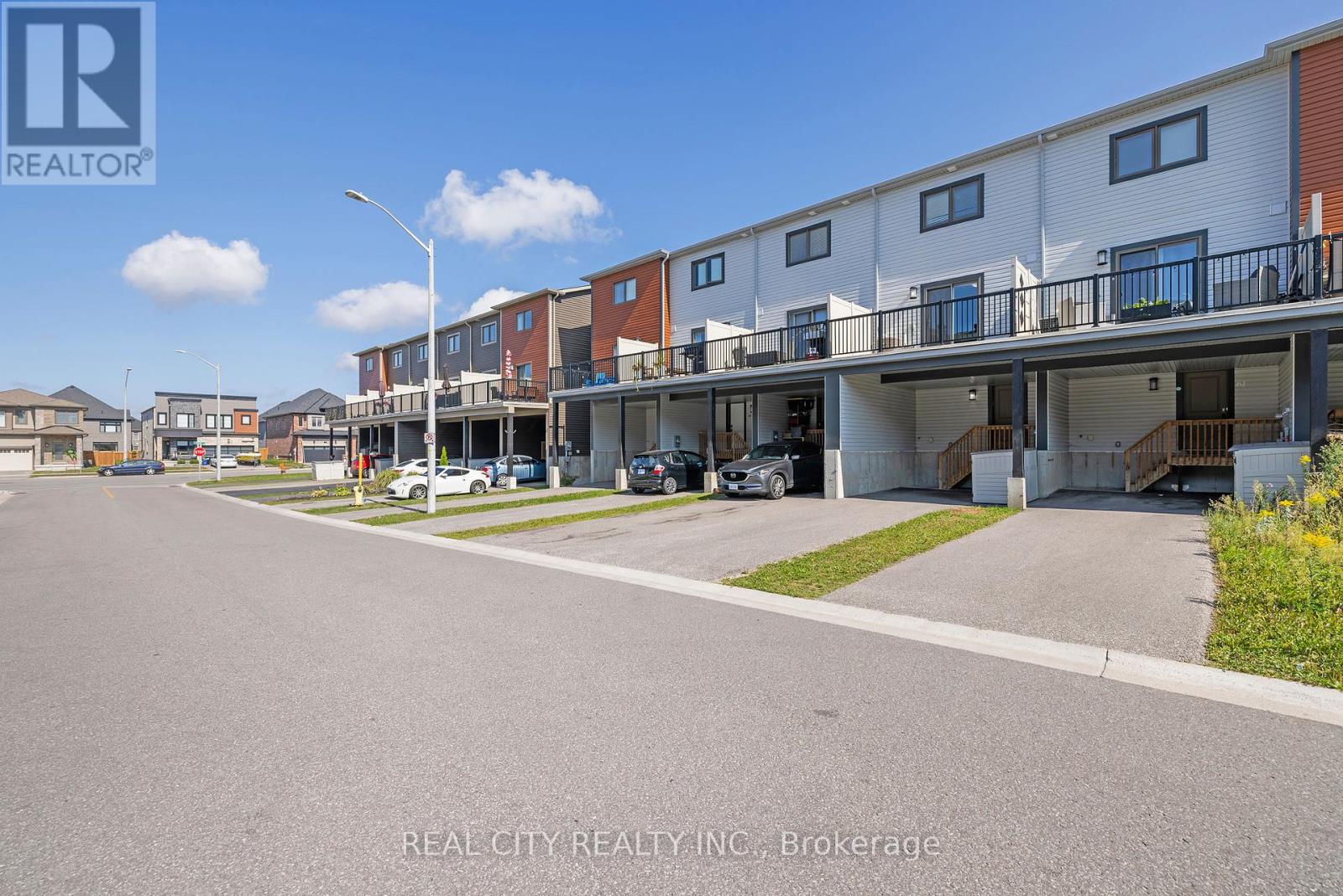 63 Andean Lane, Barrie, Ontario  L9J 0J4 - Photo 2 - S12415255
