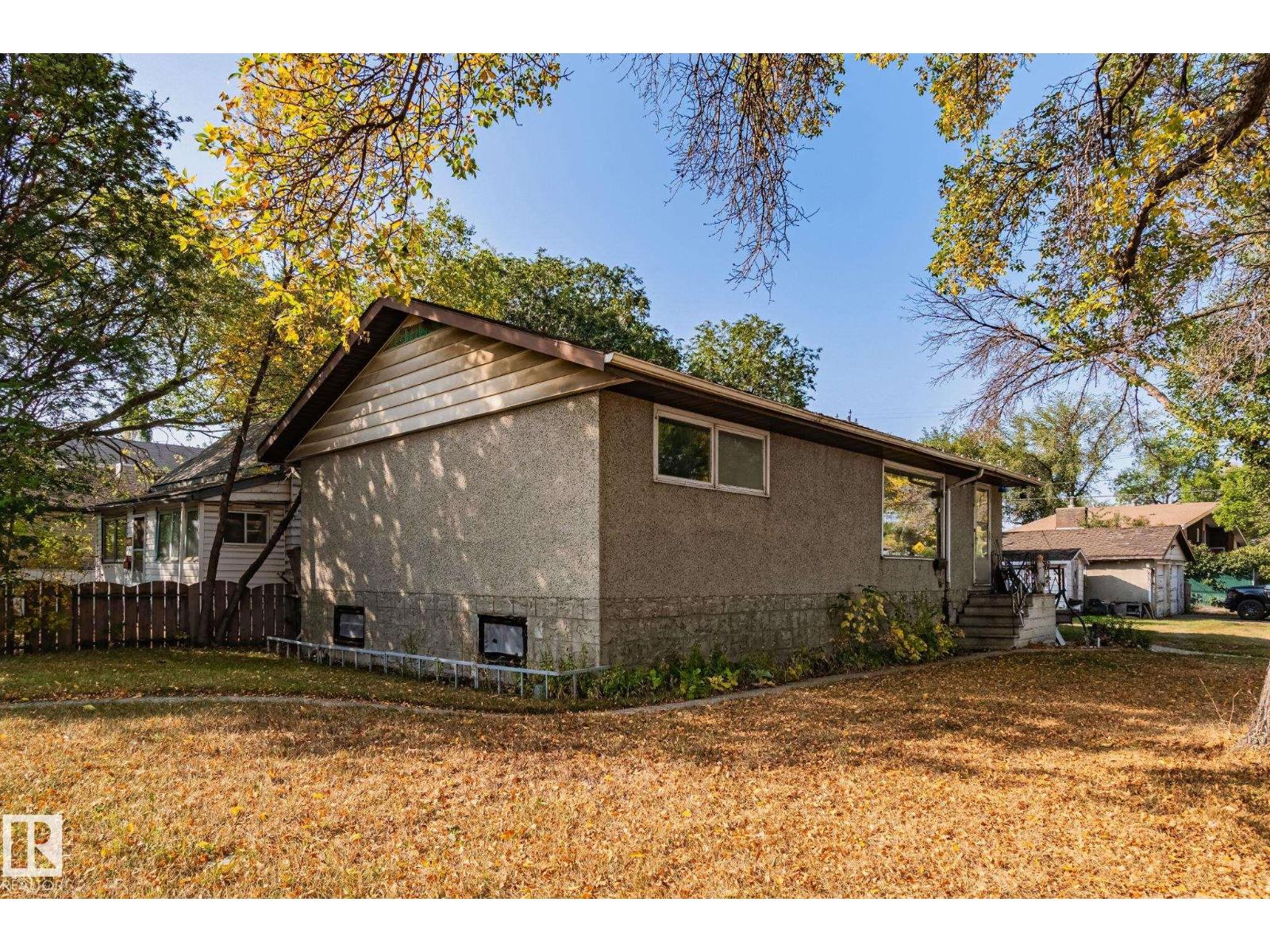 12350 82 ST NW, Edmonton, Alberta