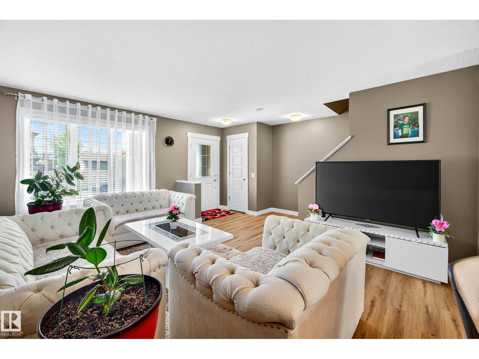7327 Edgemont Wy Nw, Edmonton, Alberta  T6M 0S1 - Photo 5 - E4458768