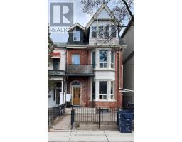 124 BALDWIN STREET, Toronto, Ontario