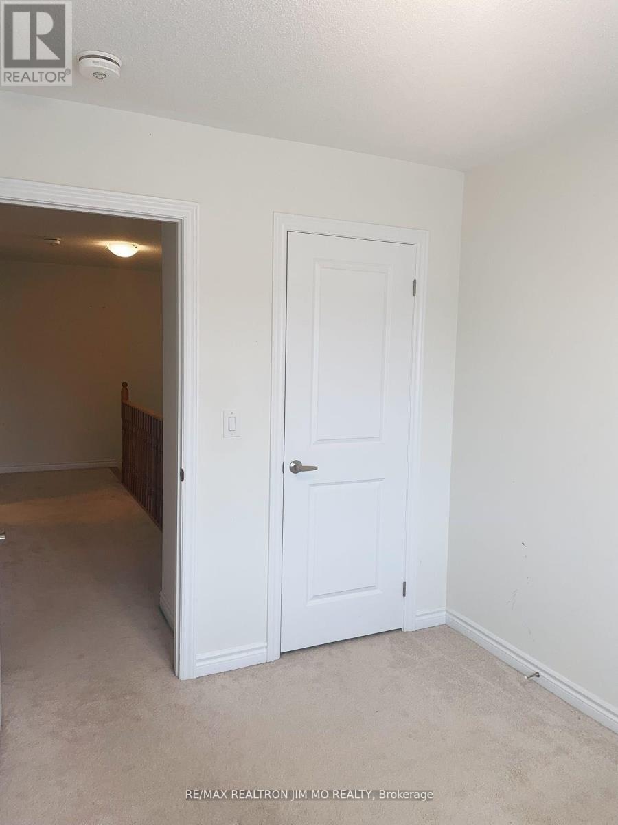 83 Sutcliffe Drive, Whitby, Ontario  L1R 0R4 - Photo 14 - E12416998