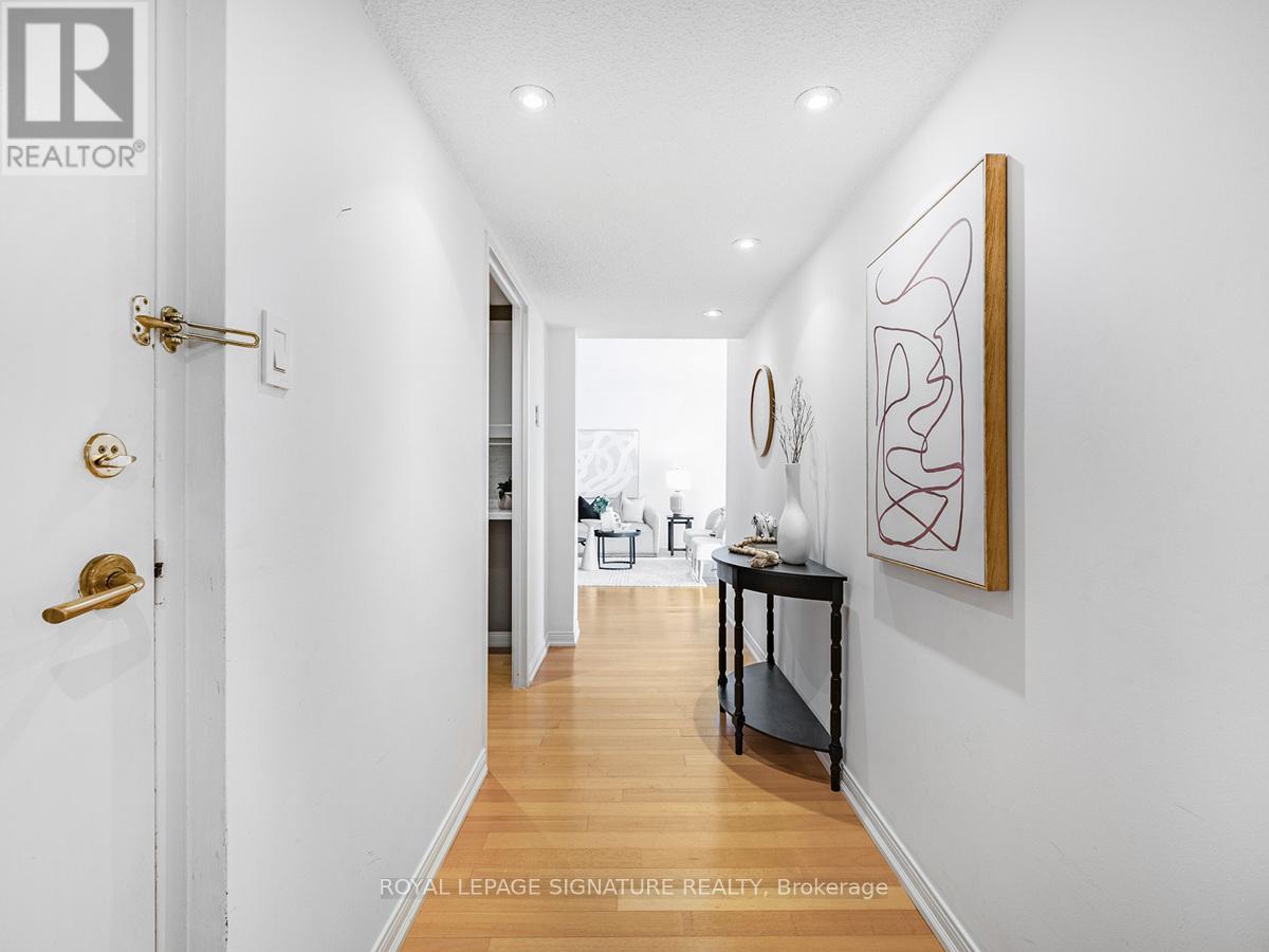 1008 - 2045 Lake Shore Boulevard W, Toronto, Ontario  M8V 2Z6 - Photo 4 - W12416654