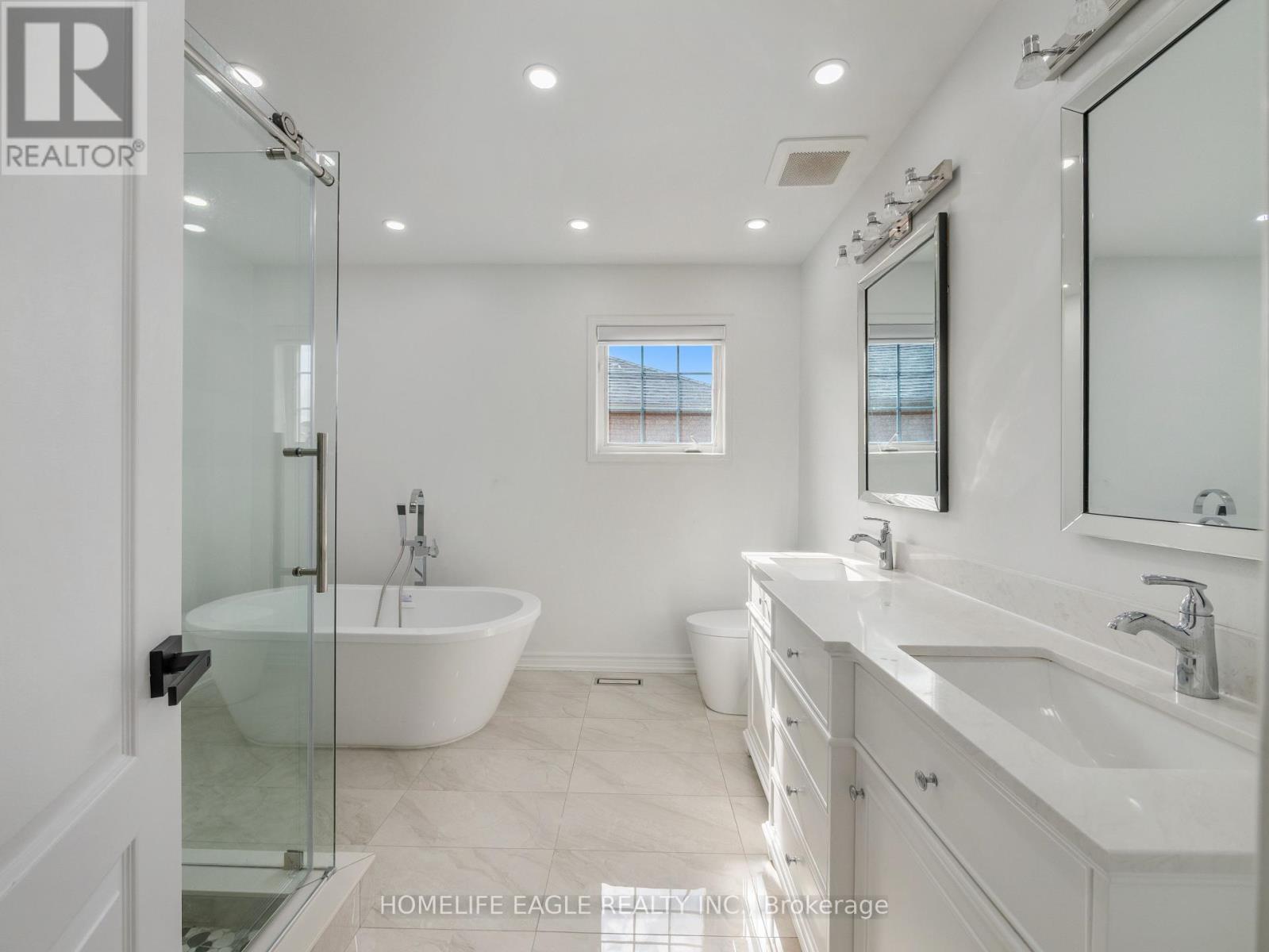 6 Brightsview Drive, Richmond Hill (Oak Ridges), Ontario  L4E 3Z2 - Photo 14 - N12416965