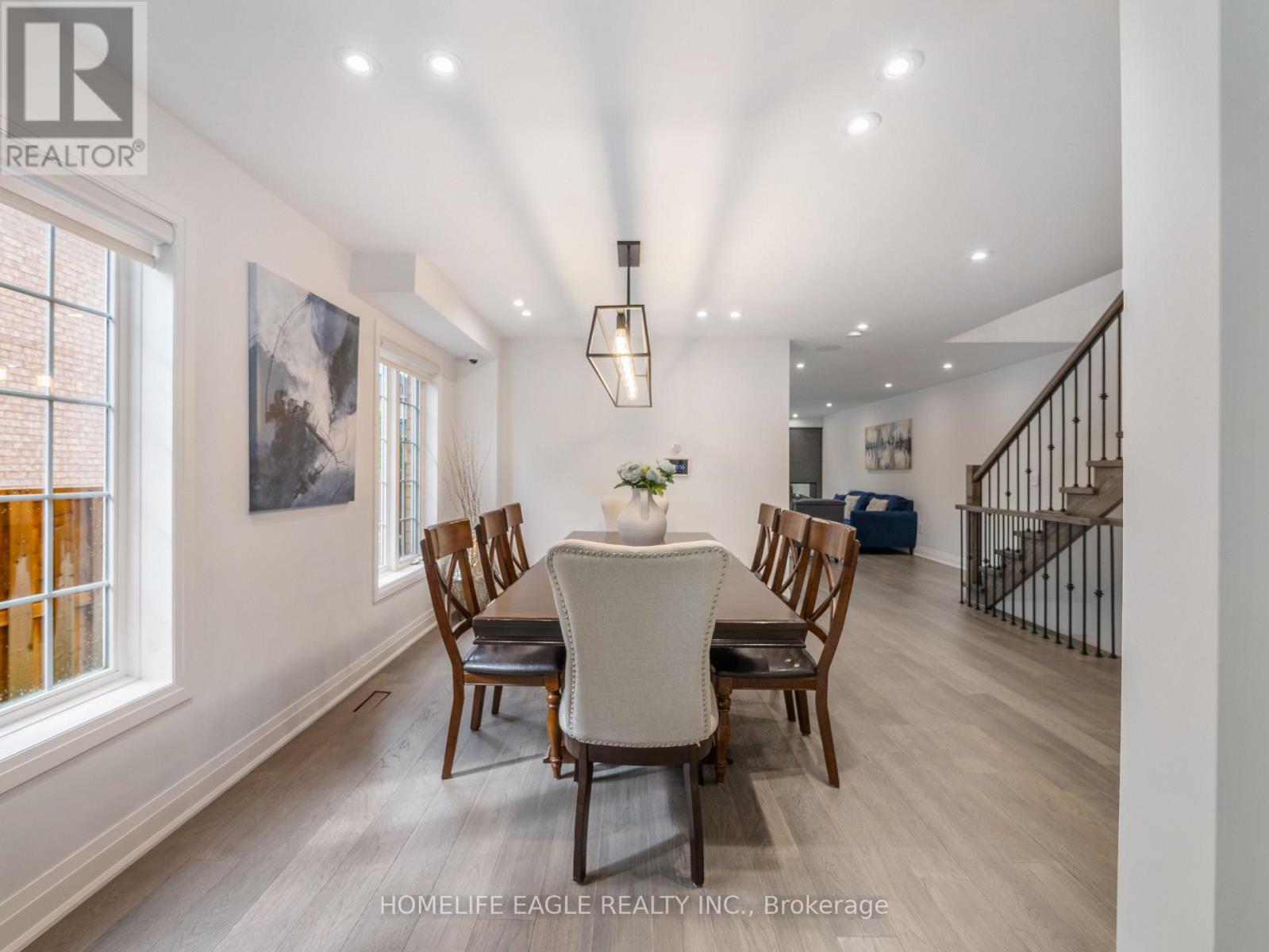 6 Brightsview Drive, Richmond Hill (Oak Ridges), Ontario  L4E 3Z2 - Photo 3 - N12416965