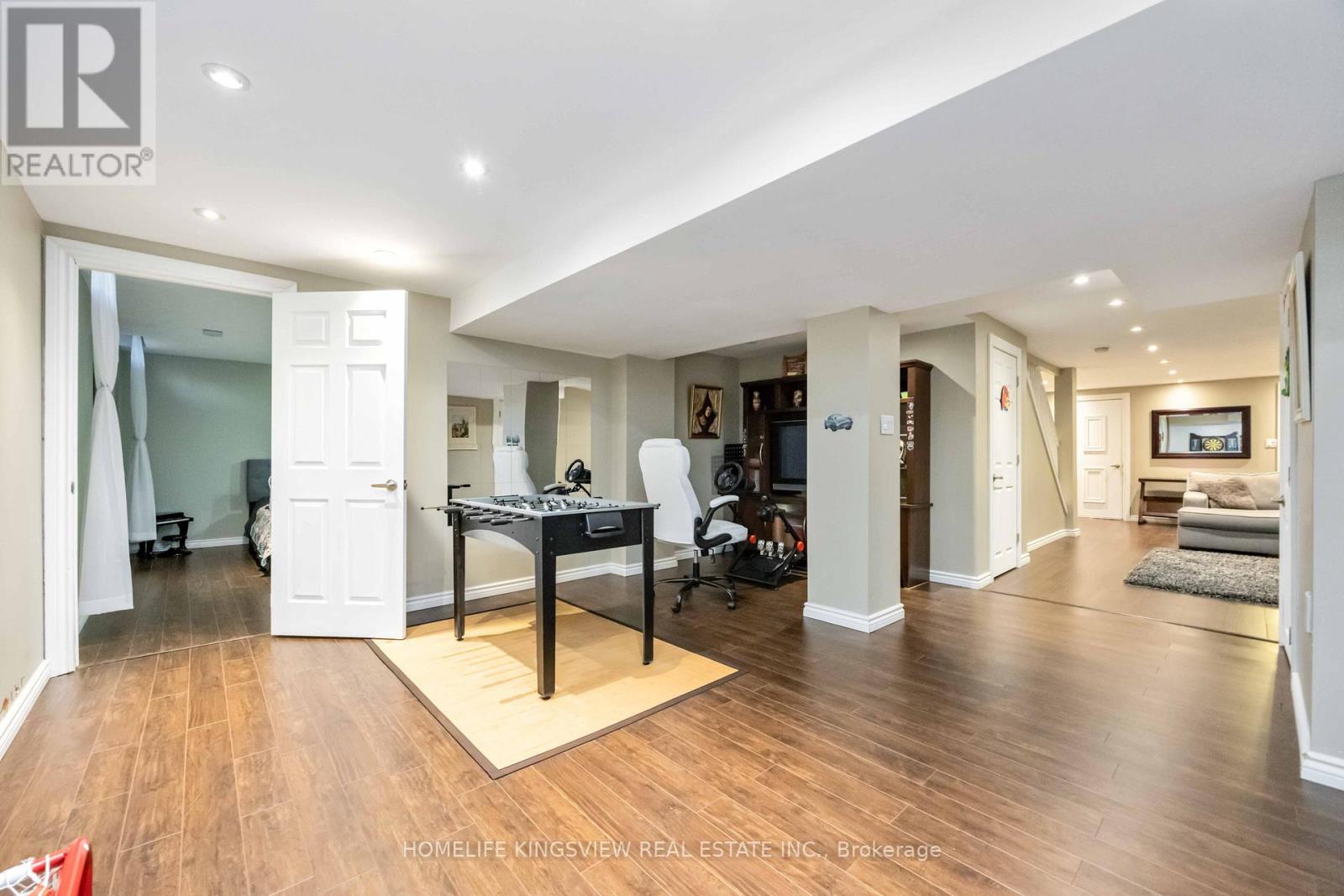 186 Saint Francis Avenue, Vaughan, Ontario  L4H 3E4 - Photo 35 - N12416988