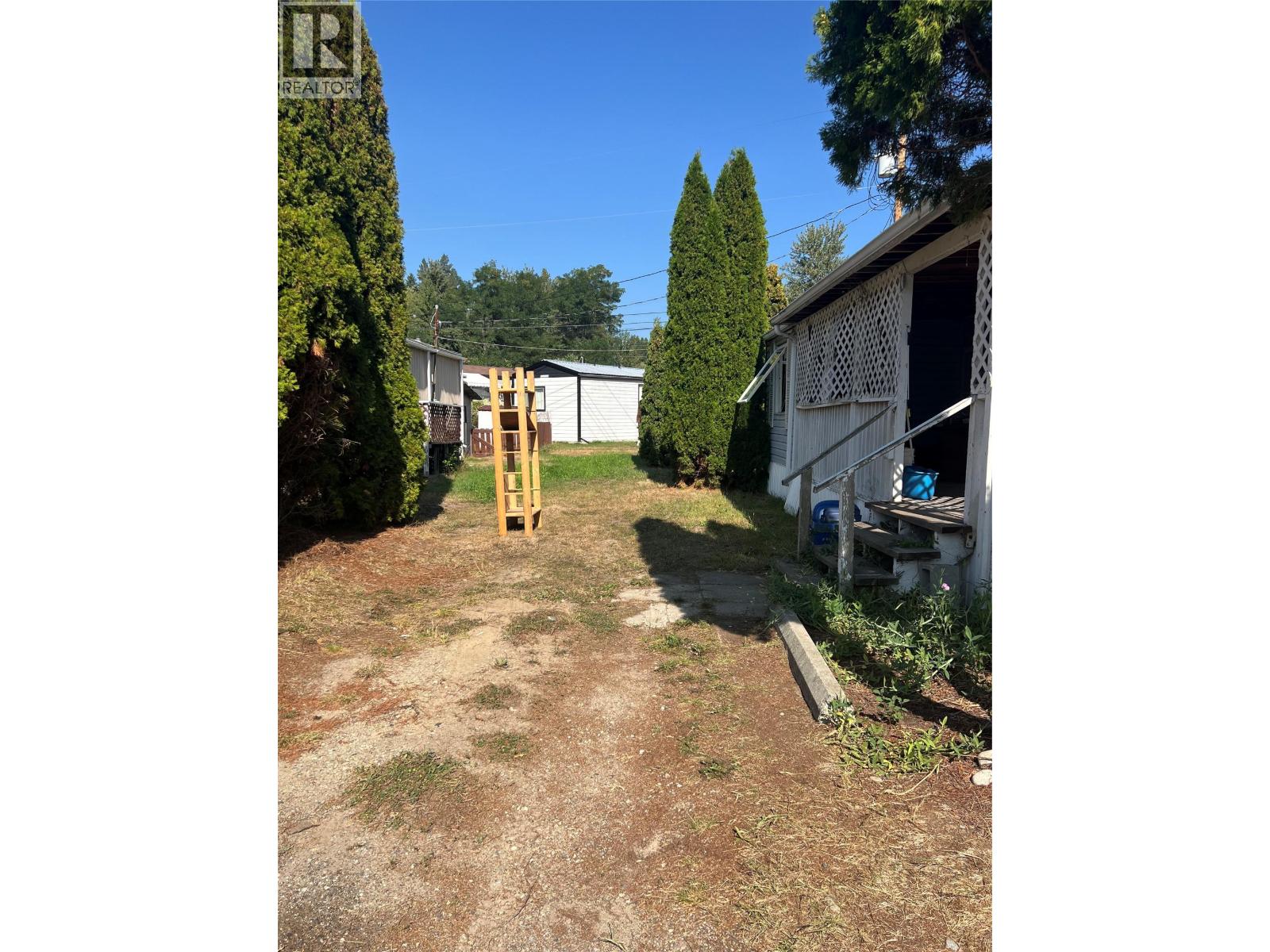 500 16th Avenue Unit# 13, Genelle, British Columbia  V0G 1G0 - Photo 2 - 10362001
