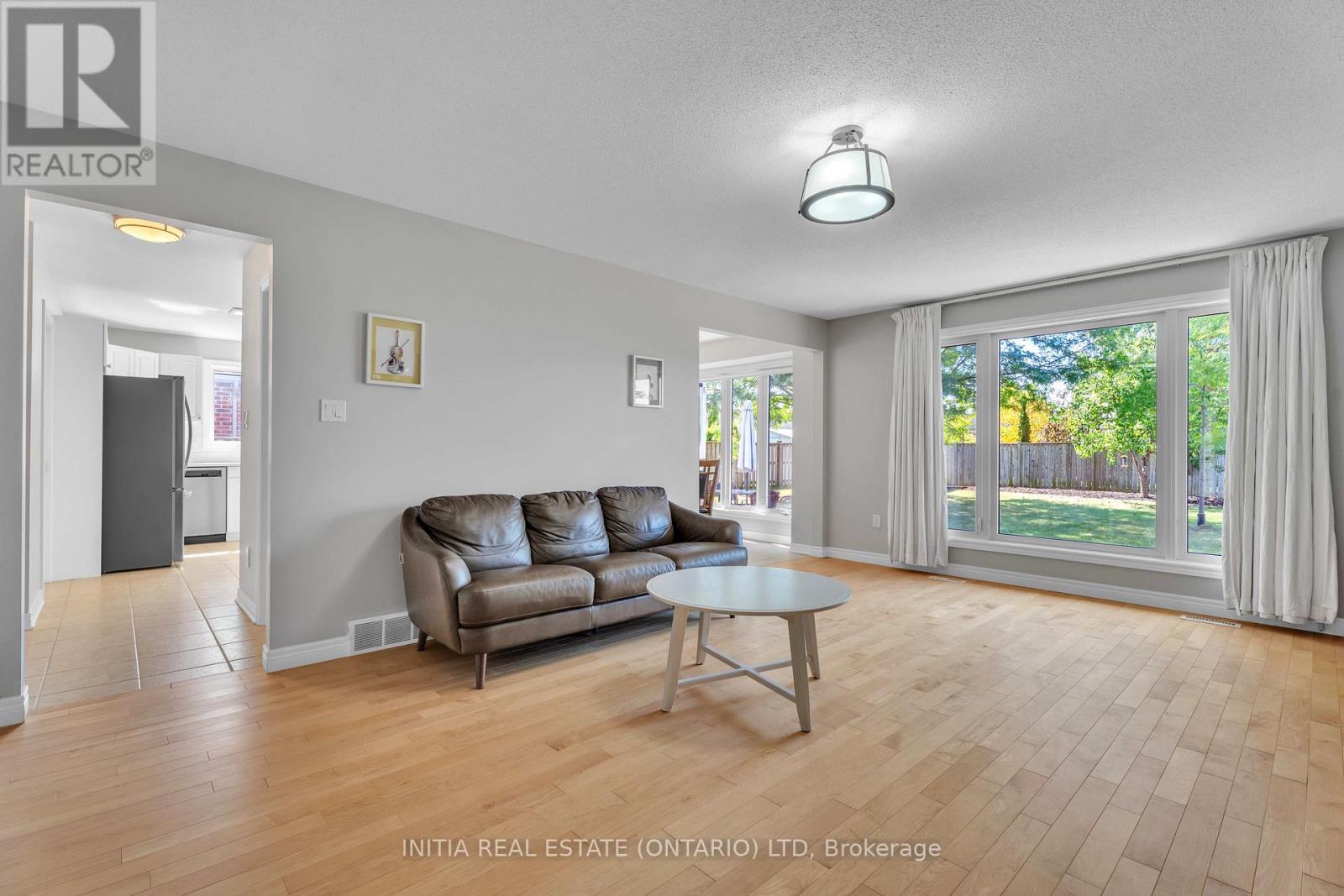 2021 Lumb Court, London North, Ontario  N6G 5J4 - Photo 11 - X12417020
