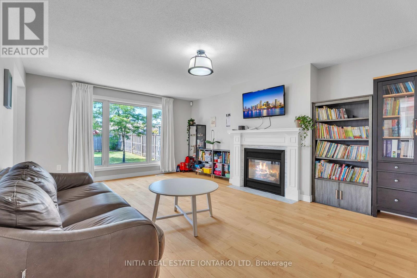 2021 Lumb Court, London North, Ontario  N6G 5J4 - Photo 12 - X12417020