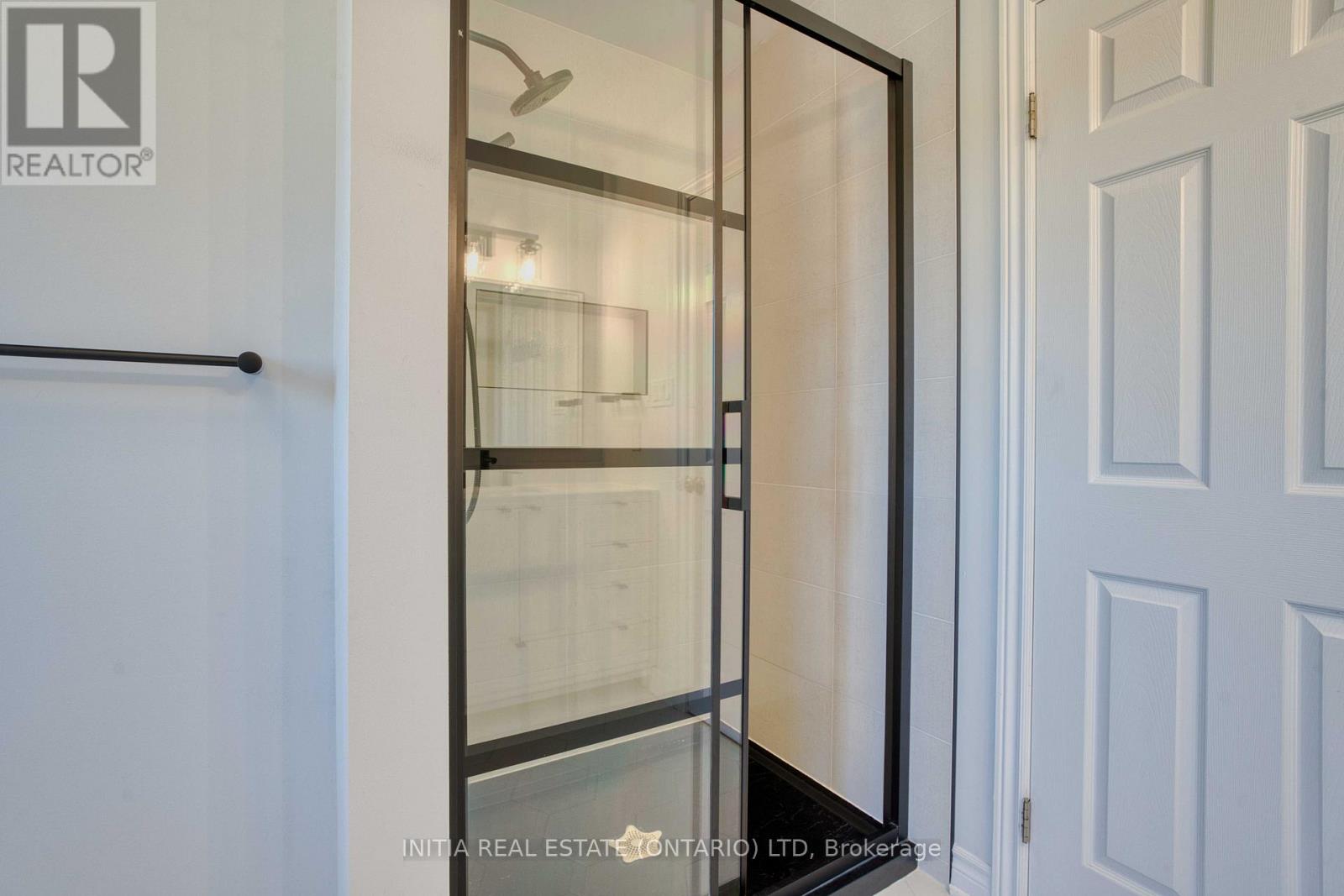 2021 Lumb Court, London North, Ontario  N6G 5J4 - Photo 26 - X12417020