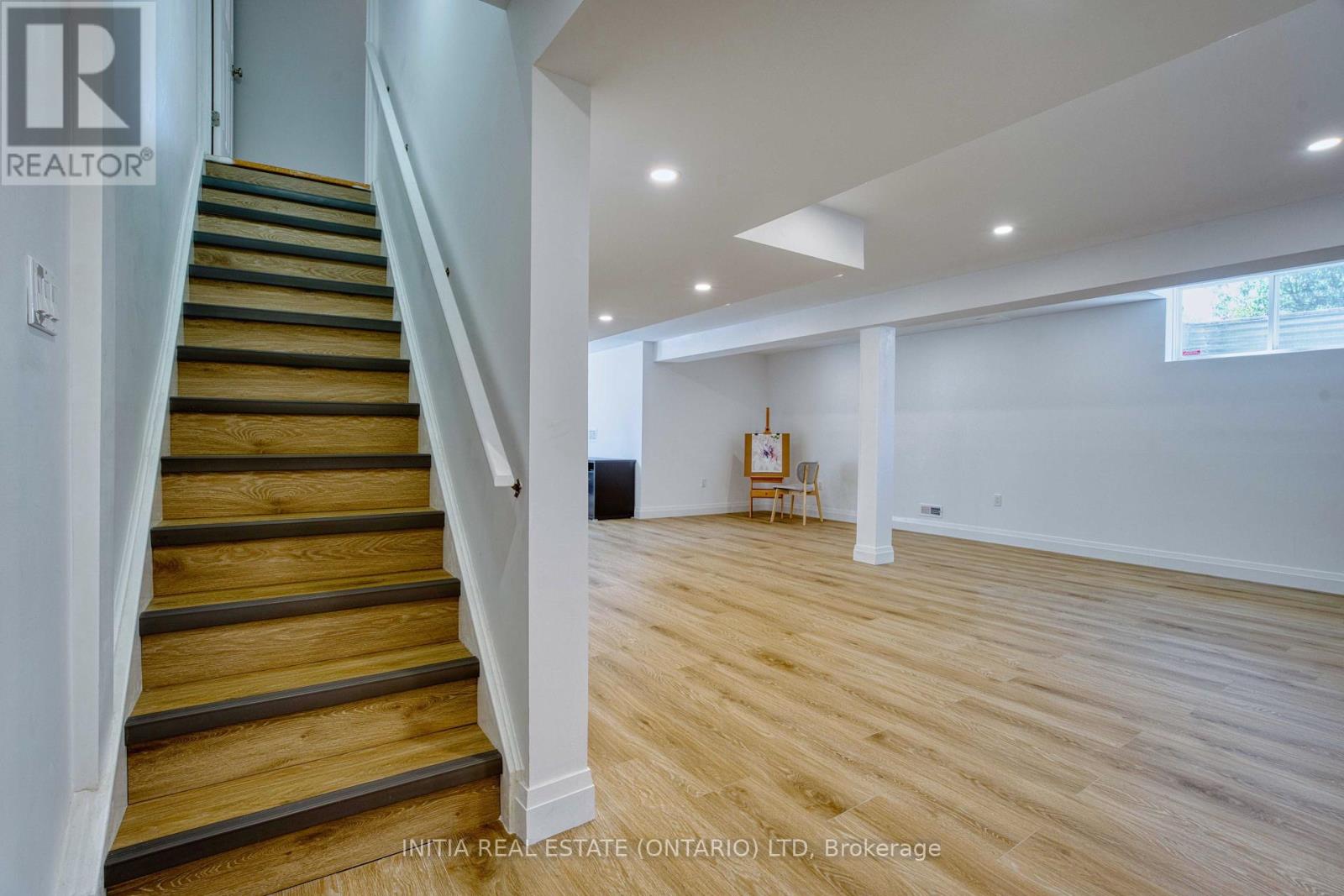 2021 Lumb Court, London North, Ontario  N6G 5J4 - Photo 33 - X12417020
