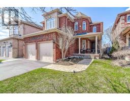 6 COLLINGWOOD AVENUE, Brampton, Ontario