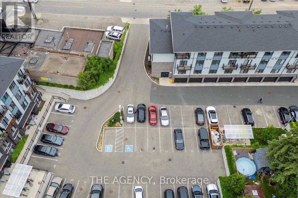 7 Forbes Avenue, Toronto, Ontario  M6M 0B5 - Photo 37 - W12416975