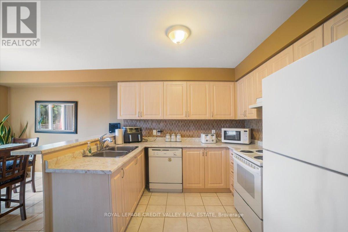 210 Marilyn Street, Shelburne, Ontario  L9V 3C7 - Photo 15 - X12416999
