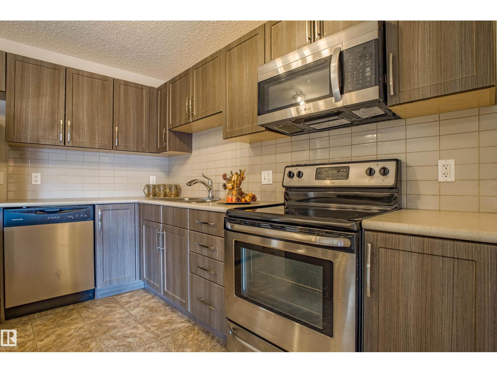 #211 1820 Rutherford Rd Sw Sw, Edmonton, Alberta  T6W 2K6 - Photo 6 - E4458506
