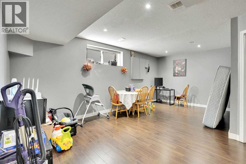151 Saddlehorn Close Ne, Calgary, Alberta  T3J 5C6 - Photo 39 - A2251362