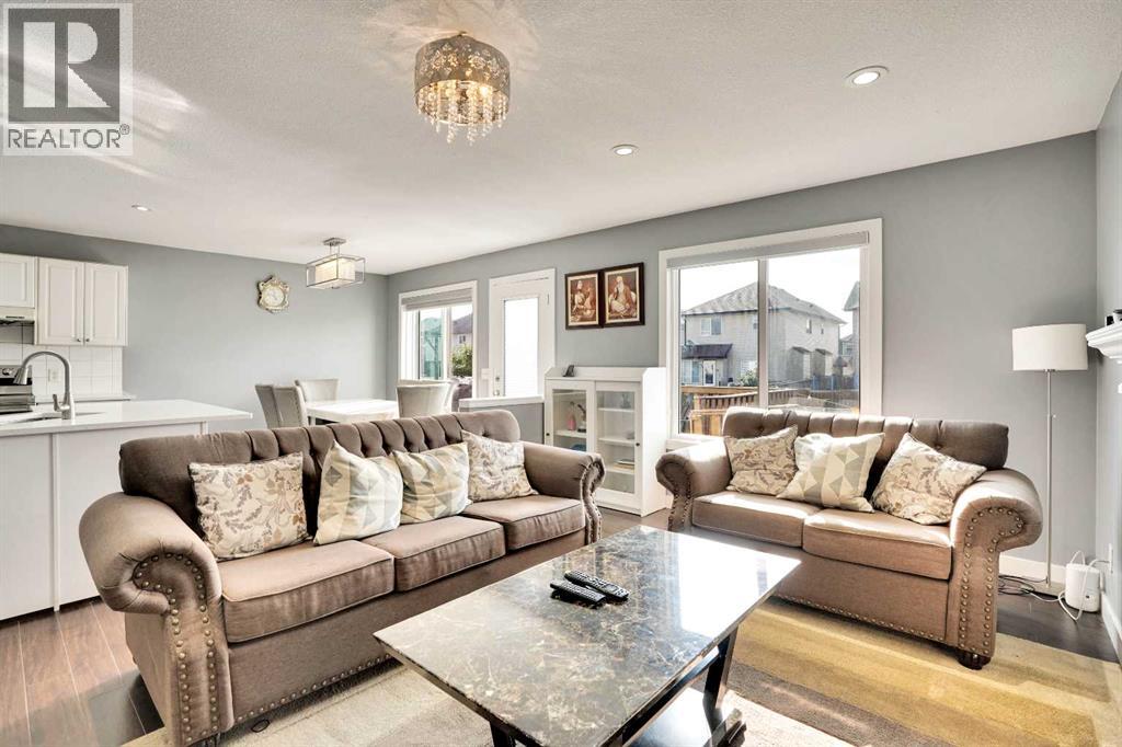 151 Saddlehorn Close Ne, Calgary, Alberta  T3J 5C6 - Photo 8 - A2251362