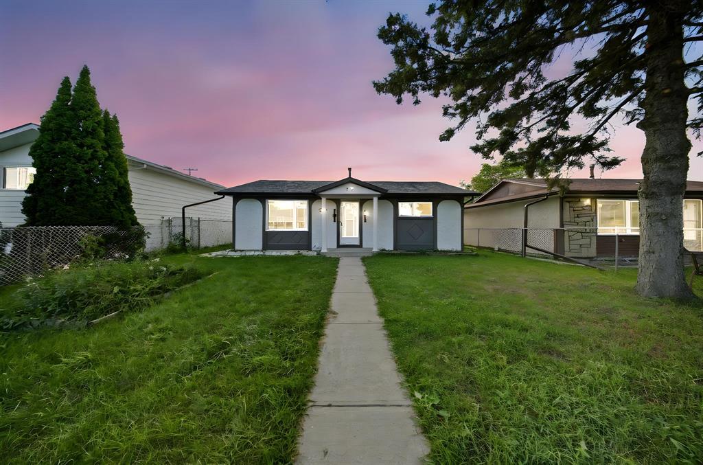 76 Dingle Street, Winnipeg, Manitoba  R2R 0V6 - Photo 1 - 202524528