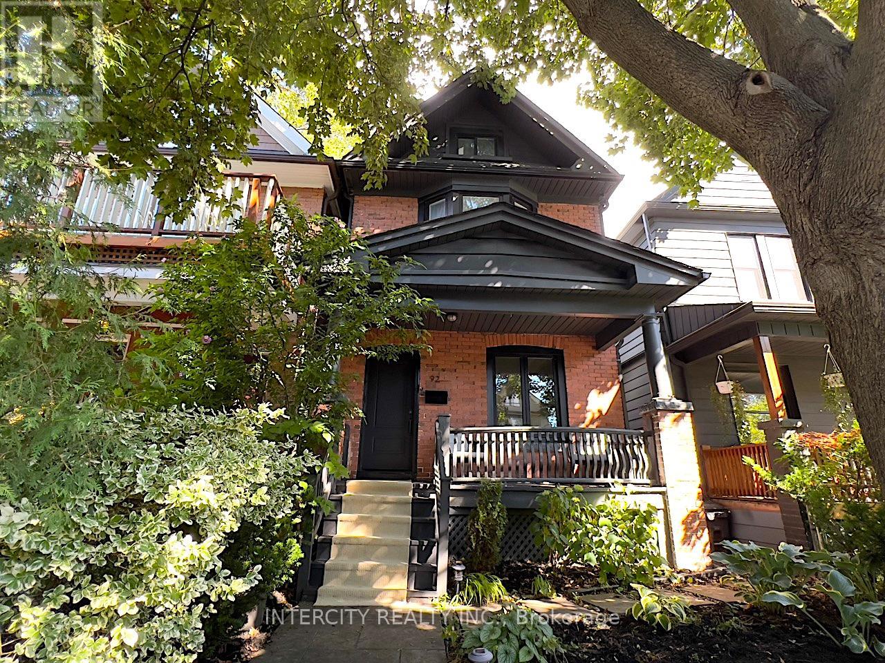 Property at 92 DAGMAR AVENUE image 1