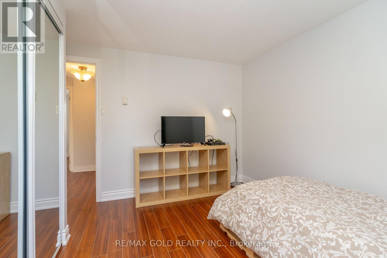18 Juliette Square, Brampton, Ontario  L6S 2M6 - Photo 28 - W12416971