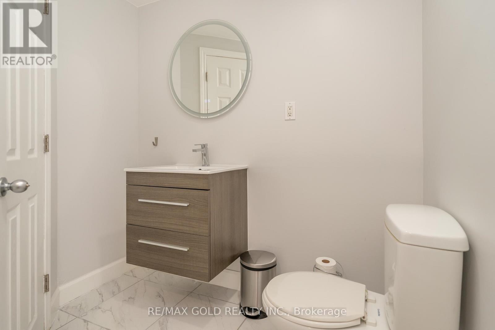 18 Juliette Square, Brampton, Ontario  L6S 2M6 - Photo 35 - W12416971