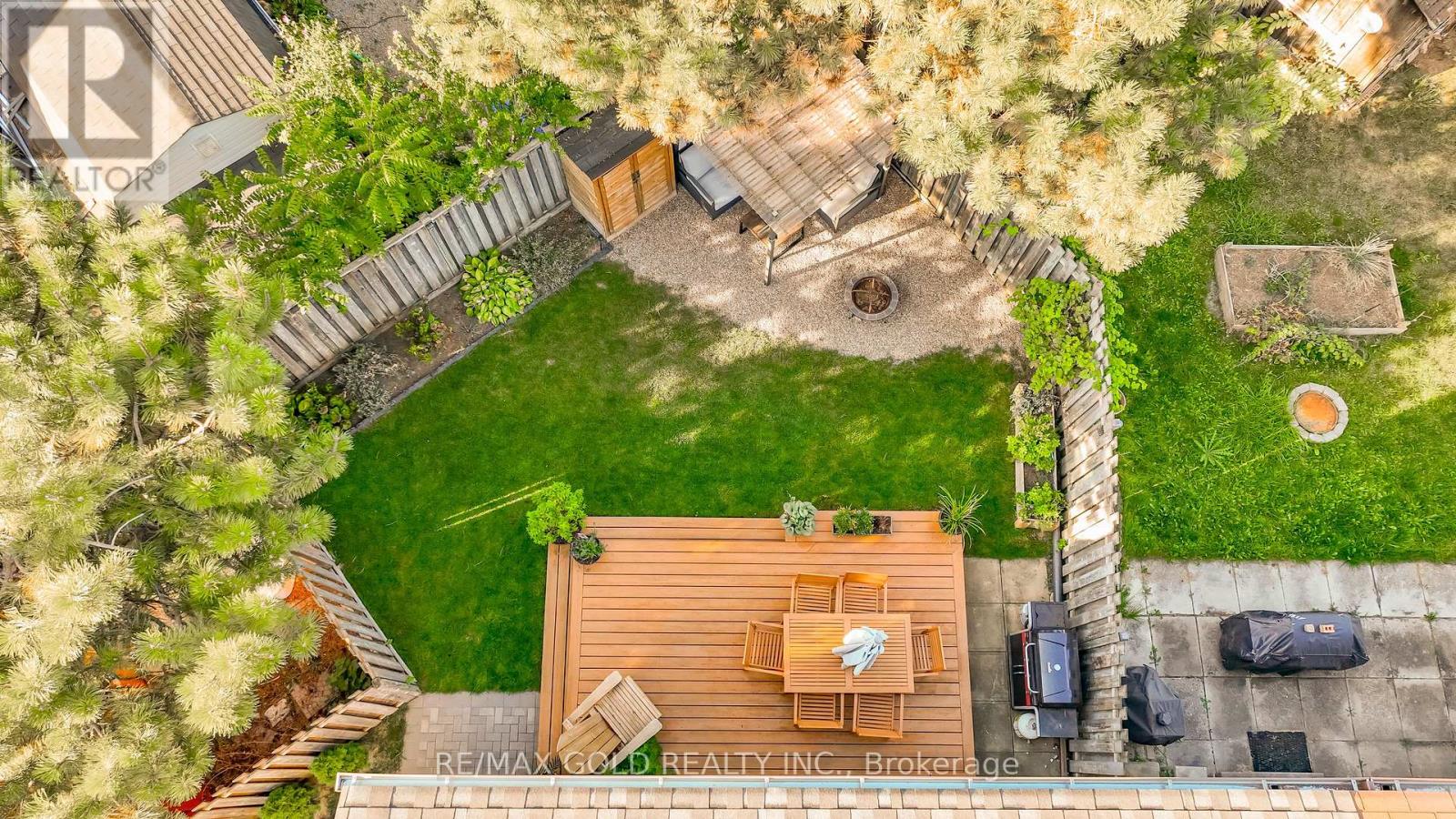 18 Juliette Square, Brampton, Ontario  L6S 2M6 - Photo 45 - W12416971