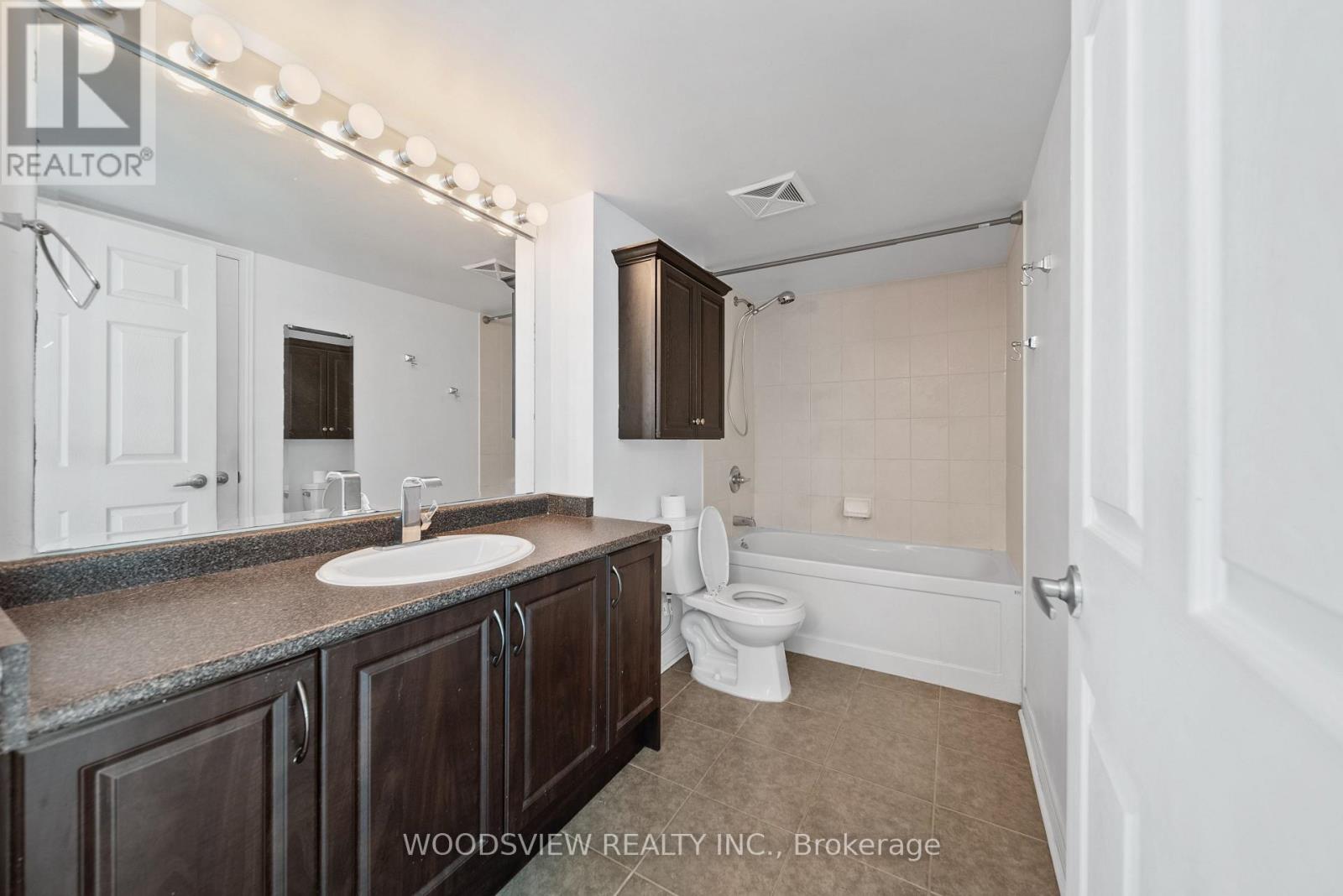 233 - 60 Fairfax Crescent, Toronto, Ontario  M1L 1Z8 - Photo 10 - E12417028