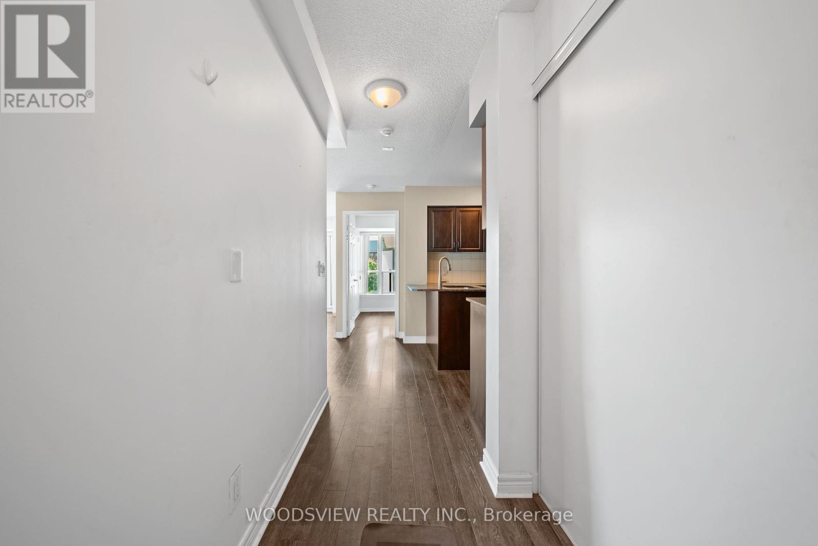 233 - 60 Fairfax Crescent, Toronto, Ontario  M1L 1Z8 - Photo 3 - E12417028