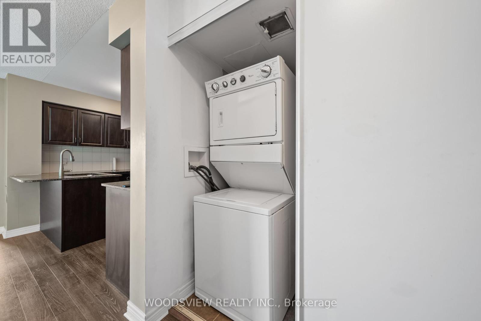 233 - 60 Fairfax Crescent, Toronto, Ontario  M1L 1Z8 - Photo 4 - E12417028