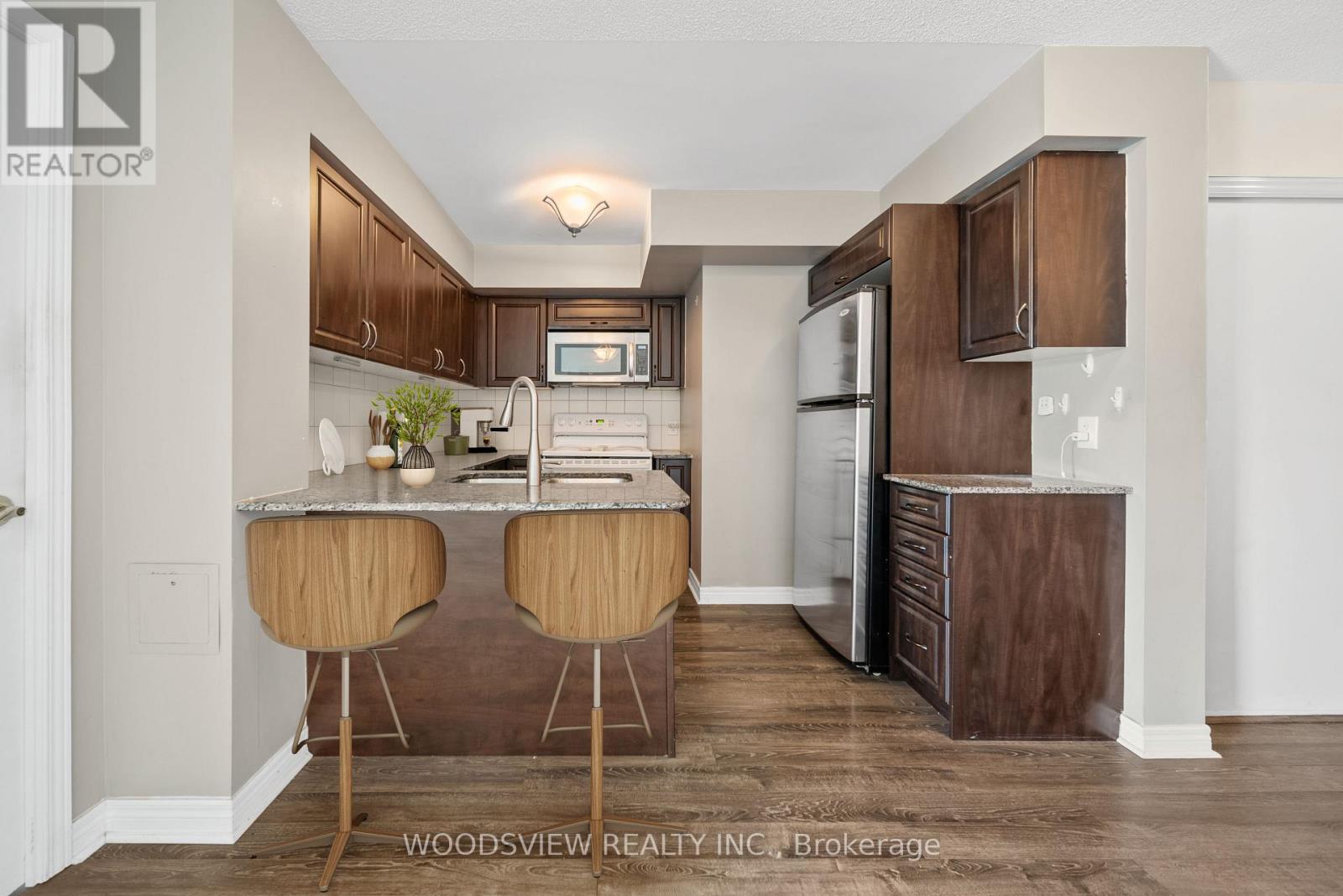 233 - 60 Fairfax Crescent, Toronto, Ontario  M1L 1Z8 - Photo 5 - E12417028