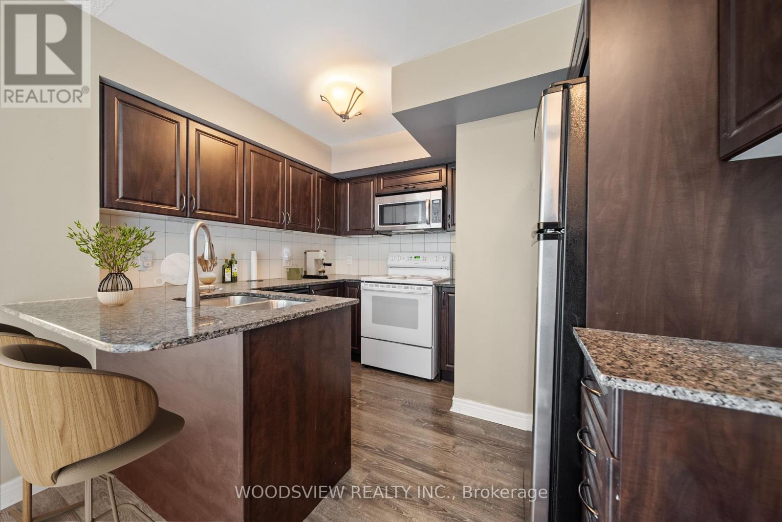 233 - 60 Fairfax Crescent, Toronto, Ontario  M1L 1Z8 - Photo 6 - E12417028