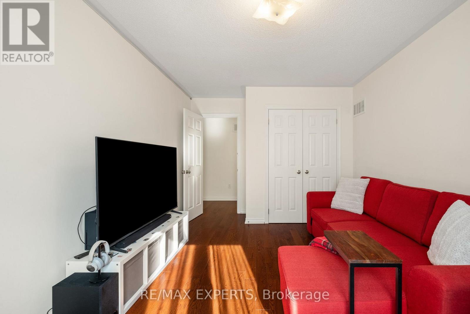 40 Heron Hollow Avenue, Richmond Hill (Oak Ridges), Ontario  L4E 0G9 - Photo 36 - N12417012