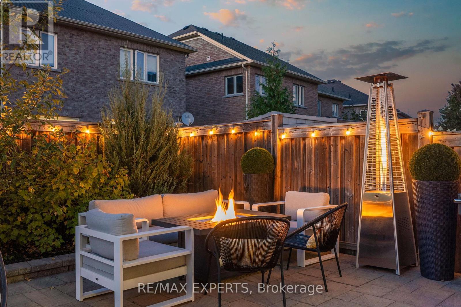 40 Heron Hollow Avenue, Richmond Hill (Oak Ridges), Ontario  L4E 0G9 - Photo 49 - N12417012