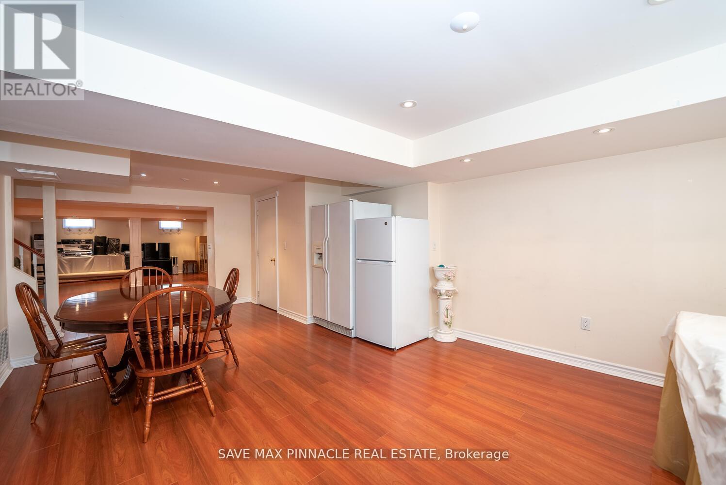 1 Ashton Drive, Vaughan (Maple), Ontario  L6A 2L4 - Photo 44 - N12417030
