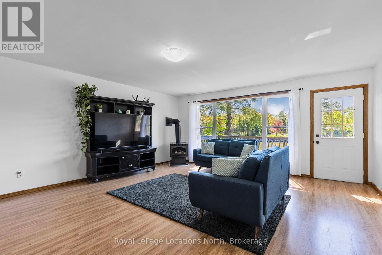 971 Mosley Street, Wasaga Beach, Ontario  L9Z 2G9 - Photo 10 - S12417068